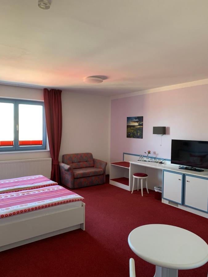Hotel Sundblick Altefähr エクステリア 写真